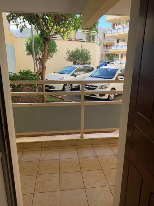 Petit Prix Et Grand Confort A Saint Gilles Les Bains 외부 사진