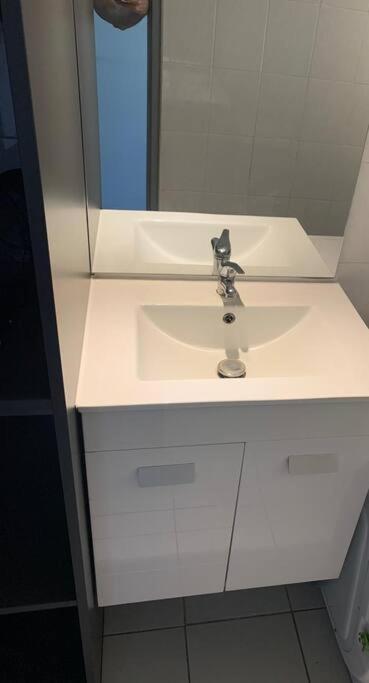 Petit Prix Et Grand Confort A Saint Gilles Les Bains 외부 사진